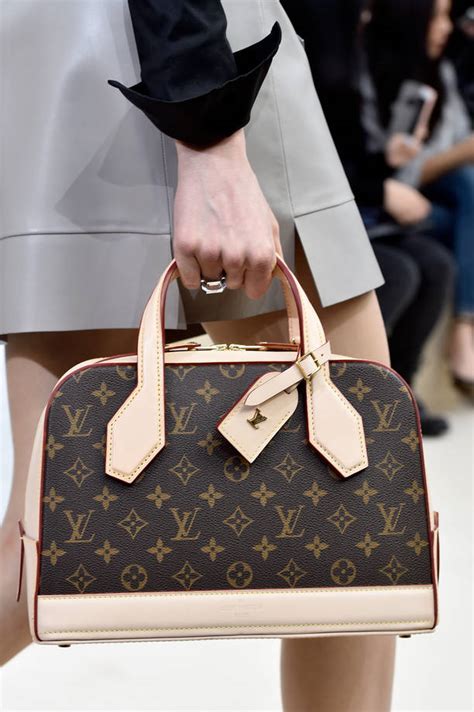 come si riconosce una louis vuitton originale|Come capire se una borsa Louis Vuitton è originale o falsa.